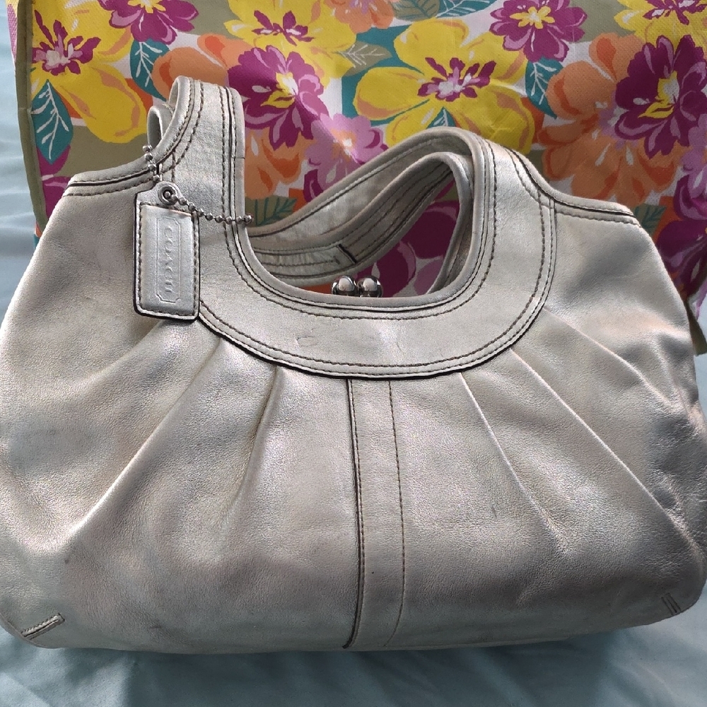 Coach Ergo Pleated Metallic Kiss-Lock Silver Shoulder Bag - 2008 - Picture 8 of 9